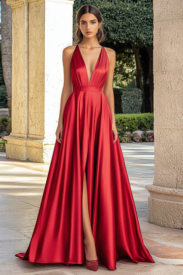 Une ligne spaghetti bretelles rouge plus robe de bal longue avec fente